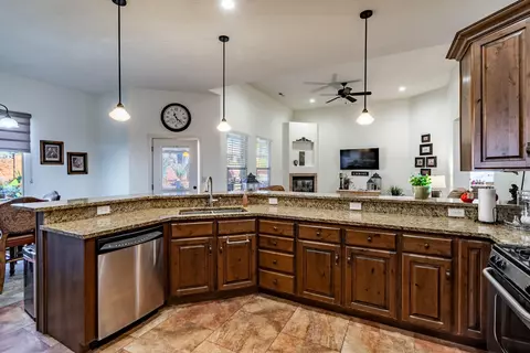 2246 W Sonoma Ln, Saint George, UT 84770