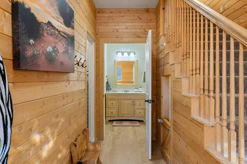 Entry Way - 327 N Aoki Michi, Brian Head, UT 84719 photo 2 of 4