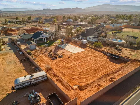 View/Area - 851 E Posado St, Ivins, UT 84738 photo 8 of 10