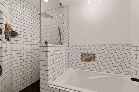 Bath - 851 E Posado St, Ivins, UT 84738 photo 6 of 9