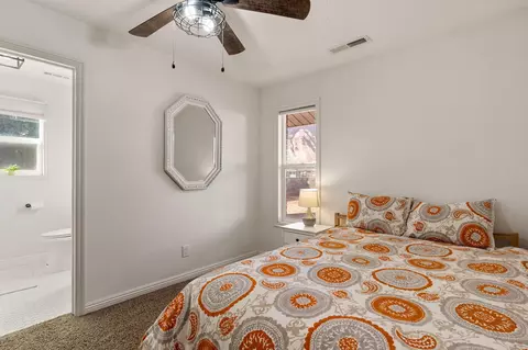 Bedroom - 851 E Posado St, Ivins, UT 84738 photo 1 of 8