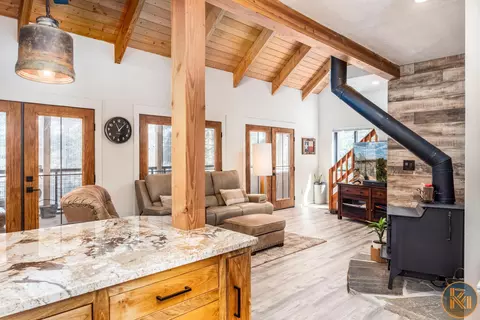 2060 E 2080 E Strawberry Point Rd, Duck Creek Village, UT 84762