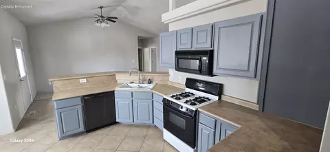 Kitchen - 5154 Juniper Ridge Rd, Enoch, UT 84721 photo 8 of 8