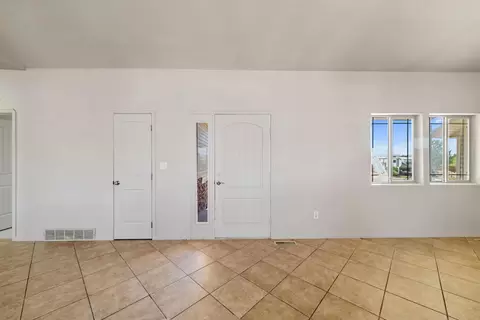 Entry Way - 5154 Juniper Ridge Rd, Enoch, UT 84721 photo 2 of 2