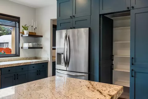 Kitchen - 183 N Eclipse Dr, Saint George, UT 84770 photo 3 of 4