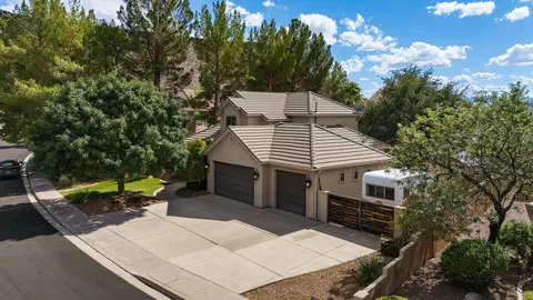 Exterior - 183 N Eclipse Dr, Saint George, UT 84770 photo 3 of 7