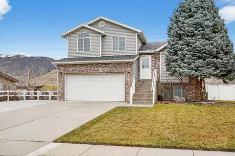 1520 N 550 W, West Bountiful, UT 84087