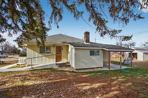 Exterior - 127 E Main St, Summit, UT 84772 photo 3 of 10