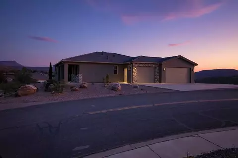 217 West Terrace Circle, Toquerville, UT 84774