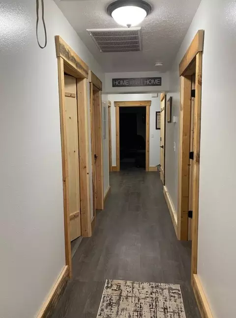 Entry Way - 420 E Jessop Ave, Hildale, UT 84784 photo 1 of 1