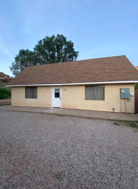 Exterior - 420 E Jessop Ave, Hildale, UT 84784 photo 1 of 4