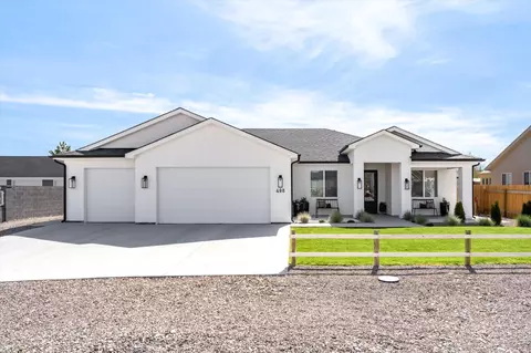 498 S 75 E, Enterprise, UT 84725