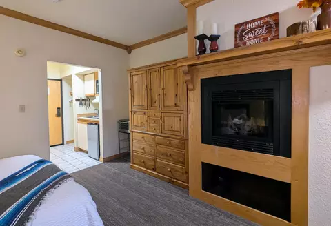 223 Hunter Ridge Rd # E305, Brian Head, UT 84719