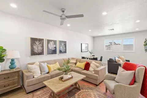 Living - 524 E Bailey Ln, Washington, UT 84780 photo 1 of 3