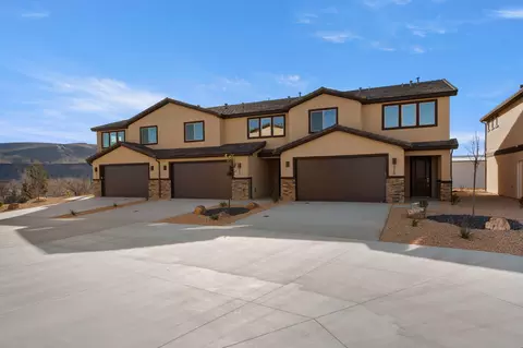 479 W 405 N, Hurricane, UT 84737