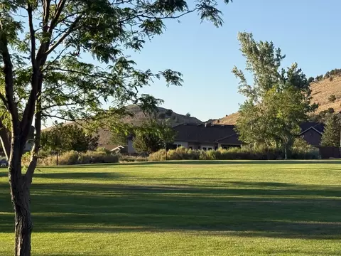 Exterior - 486 E Hillview Dr, Cedar City, UT 84721 photo 2 of 9