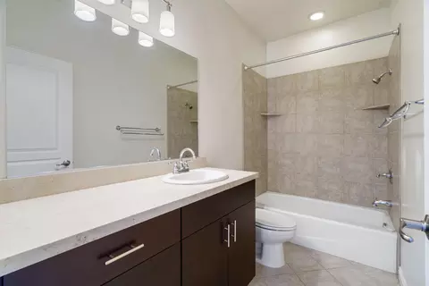 Bath - 486 E Hillview Dr, Cedar City, UT 84721 photo 5 of 5