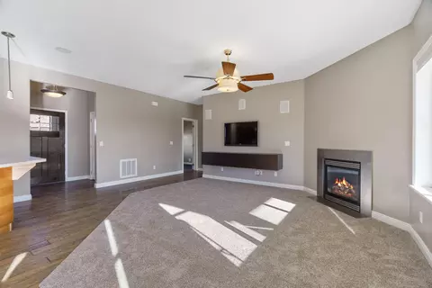 Living - 486 E Hillview Dr, Cedar City, UT 84721 photo 3 of 6