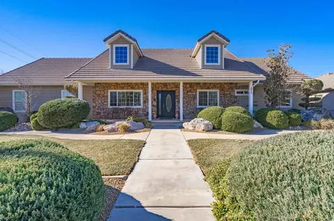 875 Country Ln, Santa Clara, UT 84765