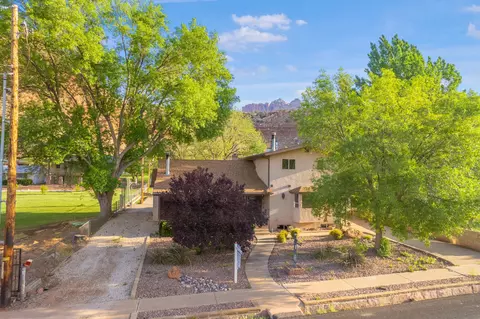 188 W Main St, Rockville, UT 84763
