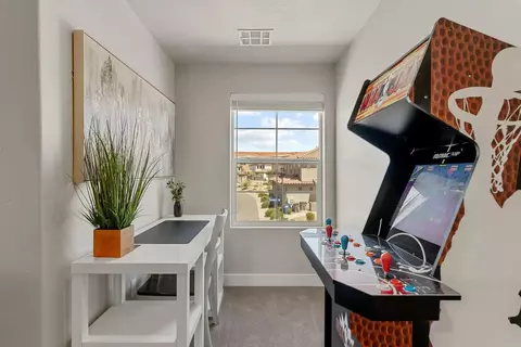 2264 E Cascada Way, Washington, UT 84780 photo 15