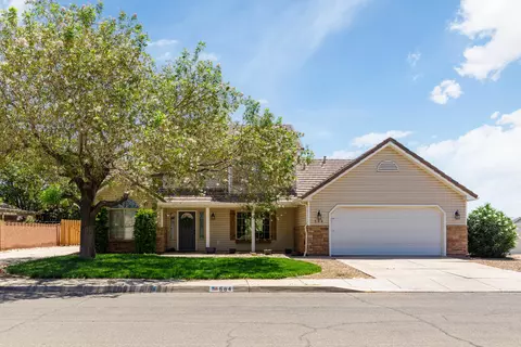 584 E Meadow Ln, Washington, UT 84780