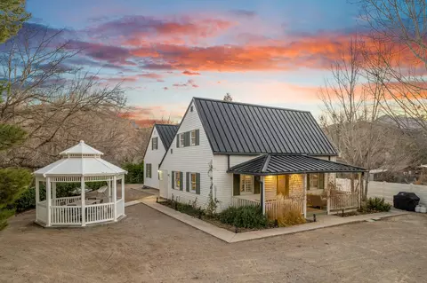 225 E Main St, Rockville, UT 84763