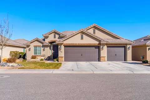 559 S Ascend Dr, Washington, UT 84780