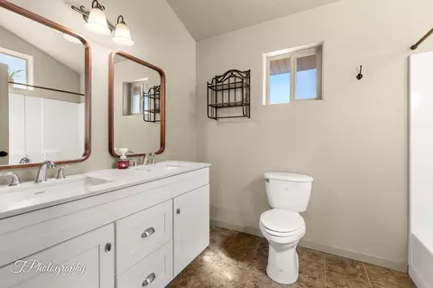 Bath - 342 E Foothill Cir, Central, UT 84722 photo 2 of 3