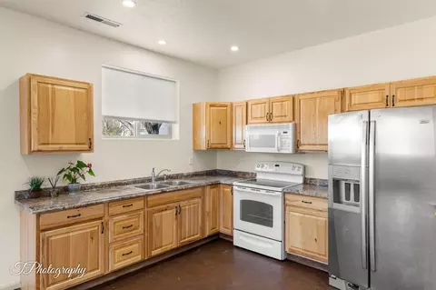 Kitchen - 342 E Foothill Cir, Central, UT 84722 photo 2 of 2