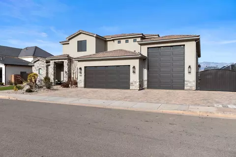 Exterior - 981 E 4155 S, Washington, UT 84780 photo 2 of 14