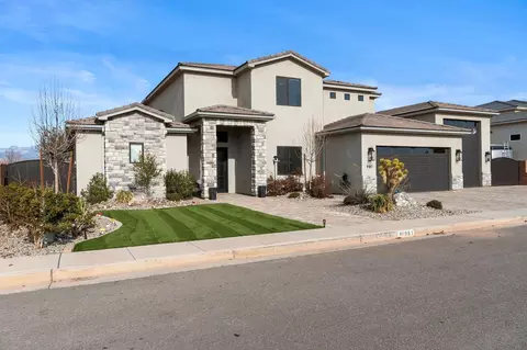Exterior - 981 E 4155 S, Washington, UT 84780 photo 12 of 14
