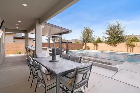Exterior - 981 E 4155 S, Washington, UT 84780 photo 13 of 14