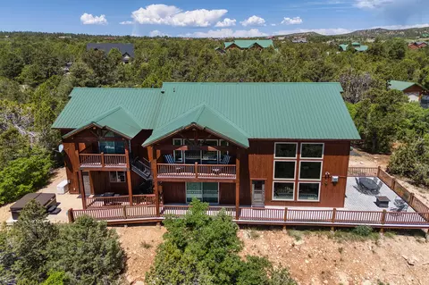 755 S Zion Ridge Dr, Orderville, UT 84758