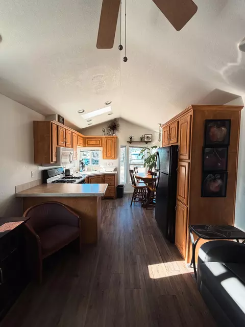 60 Cinder St, Hurricane, UT 84737