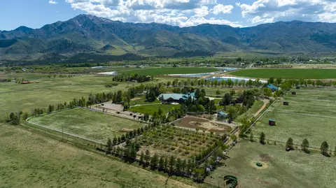 622 E Highway 144, New Harmony, UT 84757