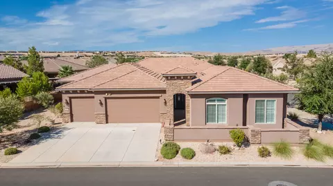 4898 S Heatherglen Dr, Saint George, UT 84790