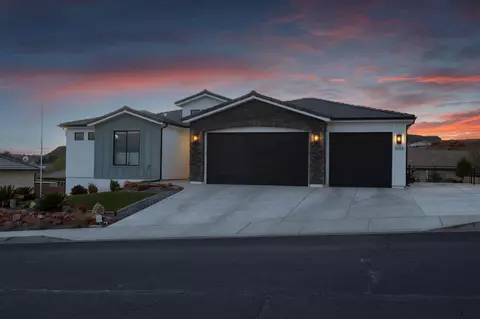 1033 N 2050 E, Saint George, UT 84770