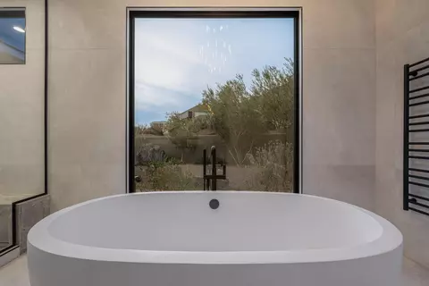 Bath - 1500 E Split Rock # 101, Ivins, UT 84738 photo 6 of 10