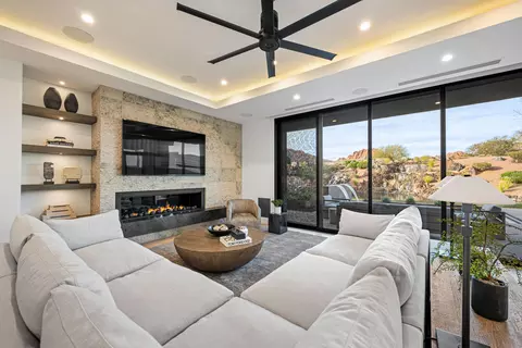 Living - 1500 E Split Rock # 101, Ivins, UT 84738 photo 1 of 4