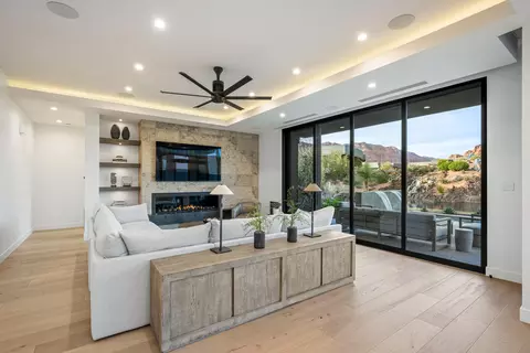 Living - 1500 E Split Rock # 101, Ivins, UT 84738 photo 2 of 4