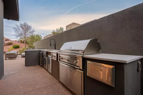 Kitchen - 1500 E Split Rock # 101, Ivins, UT 84738 photo 8 of 8