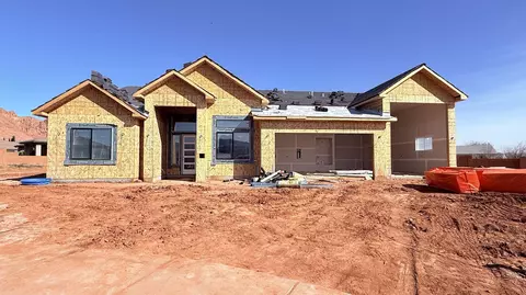 557 S Harmony Cir, Ivins, UT 84738