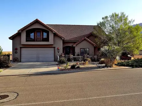 1123 E Big Pinion Ln, Apple Valley, UT 84737