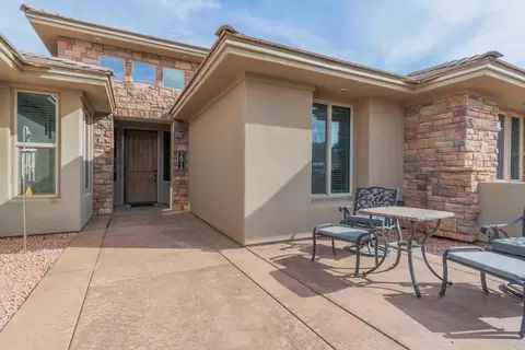 291 S 1150 W, Hurricane, UT 84737