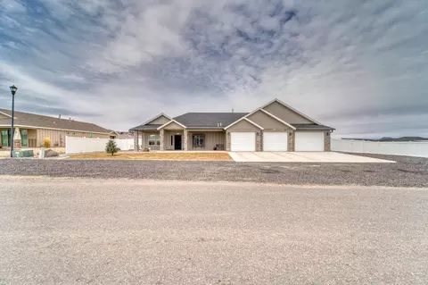 659 N Creekview Dr, Panguitch, UT 84759