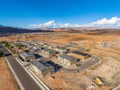 330 N 3210 W, Hurricane, UT 84737