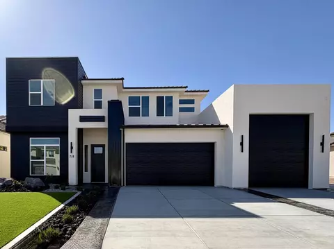 718 S Taylor Creek Dr, Washington, UT 84780