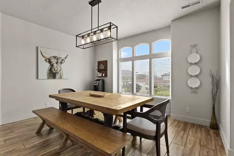 Dining - 337 E 1100 S, Ivins, UT 84738 photo 2 of 2
