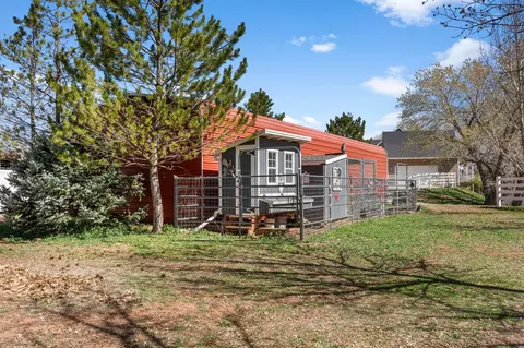Exterior - 1601 S 2500 E, New Harmony, UT 84757 photo 1 of 3